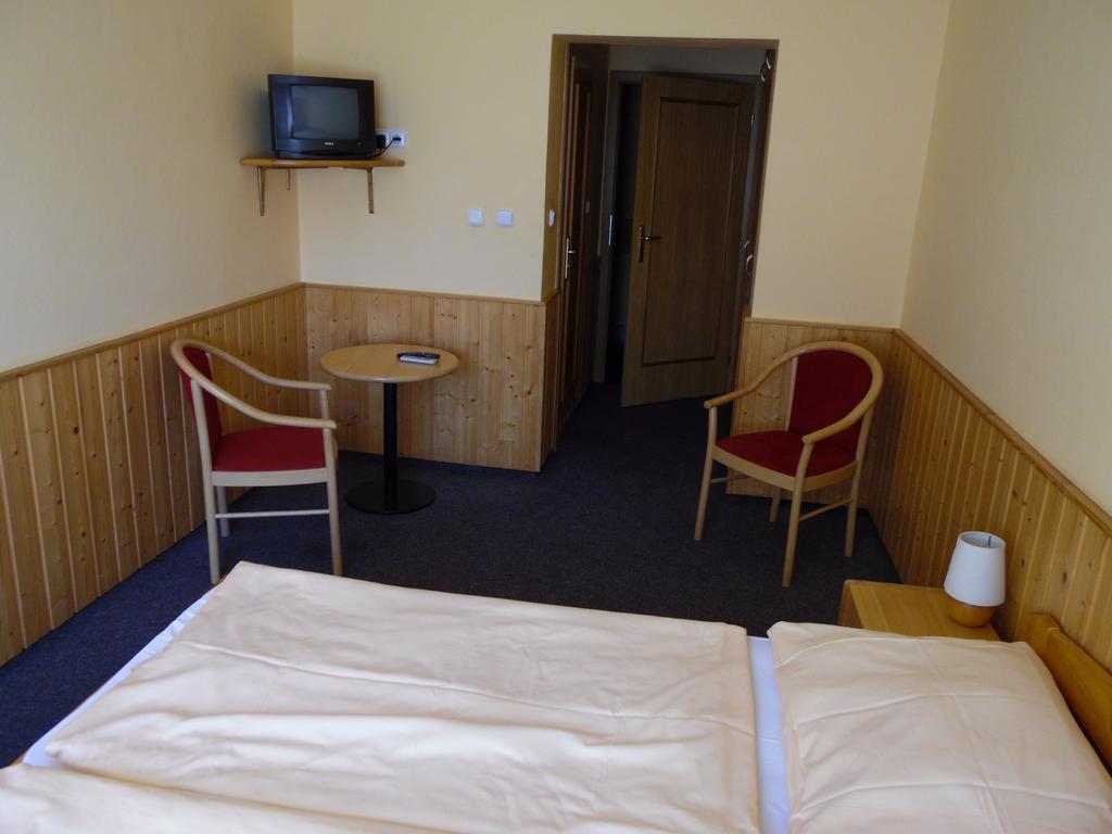 Penzion Velke Darko Skrdlovice Zimmer foto